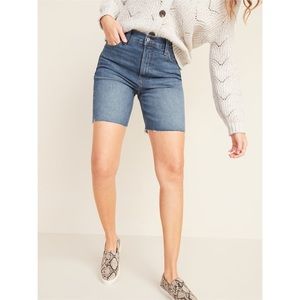 Old Navy Extra High-Waisted Sky-Hi Cut-Off Jean Shorts for Women 7-inch inseam